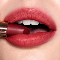 CHARLOTTE TILBURY WALK OF NO SHAME ON THE GO