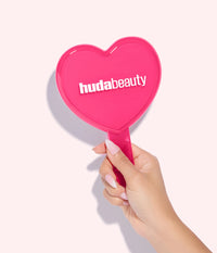 HUDA BEAUTY THE MERCH COLLECTION KIT