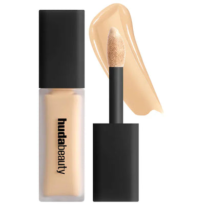Huda Beauty FauxFilter Luminous Matte Concealer