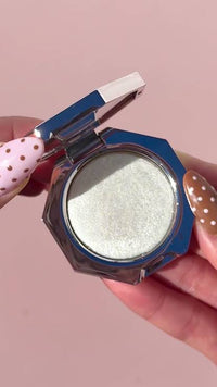 Fenty Beauty Diamond Bomb mini size