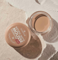  essence natural matte mousse foundation